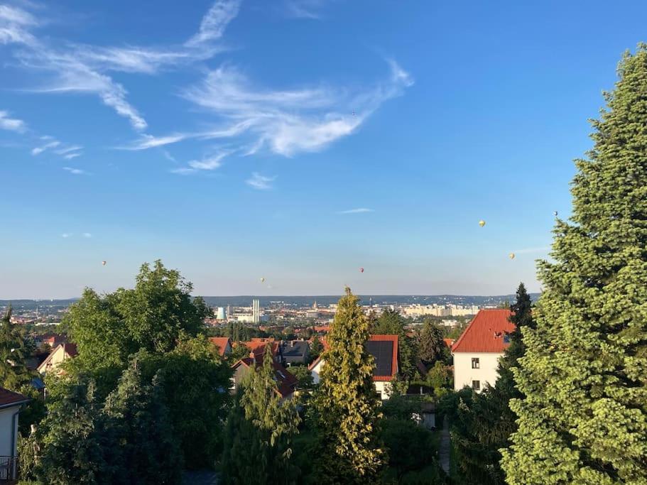Apartment Mit Ausblick Im Dresdner Suedwesten Dresda Esterno foto