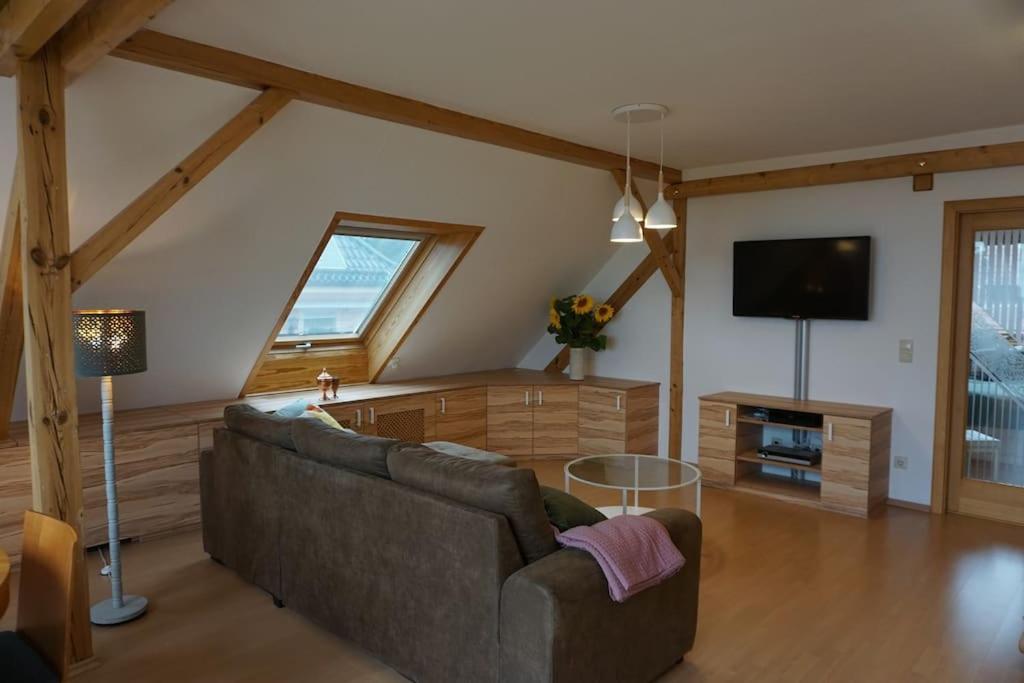 Apartment Mit Ausblick Im Dresdner Suedwesten Dresda Esterno foto